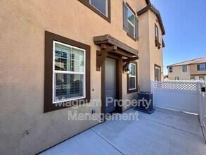 34495 Agave Dr in Winchester, CA - Building Photo - Building Photo