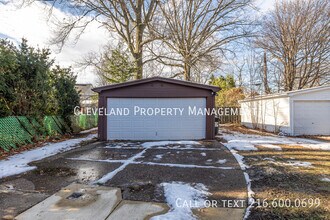 854 Keystone Dr in Cleveland Heights, OH - Building Photo - Building Photo