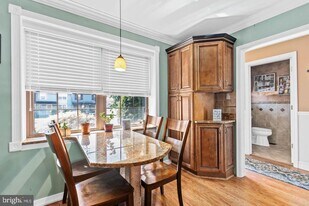 1003 Mulberry Ct in Evesham, NJ - Building Photo