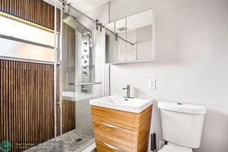 2508 Arthur St in Hollywood, FL - Building Photo - Building Photo