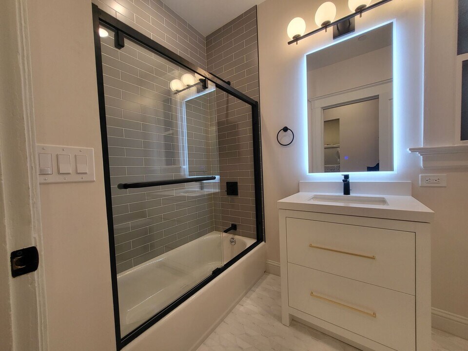 1026-1030-1030 Pine St in San Francisco, CA - Building Photo