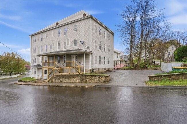 188 Division St in Woonsocket, RI - Building Photo - Building Photo