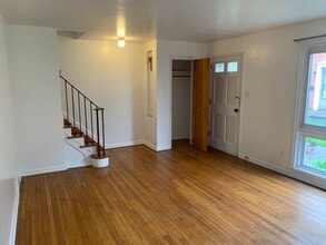 5 Mount Royal Ct in Pittsburgh, PA - Building Photo - Building Photo