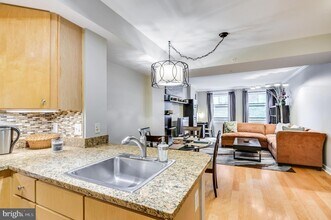 616 E St NW, Unit 446 in Washington, DC - Building Photo - Building Photo