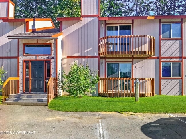 property at 11401 Heritage Ct