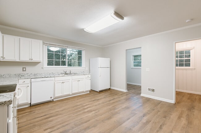 5 W Gantt Cir