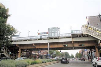 3906 N Ashland Ave-Unit -3 in Chicago, IL - Building Photo - Building Photo