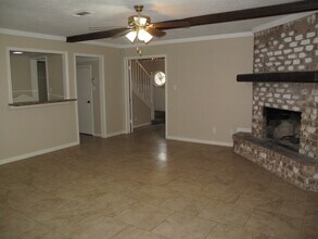 702 Oder Ln in Houston, TX - Building Photo - Building Photo