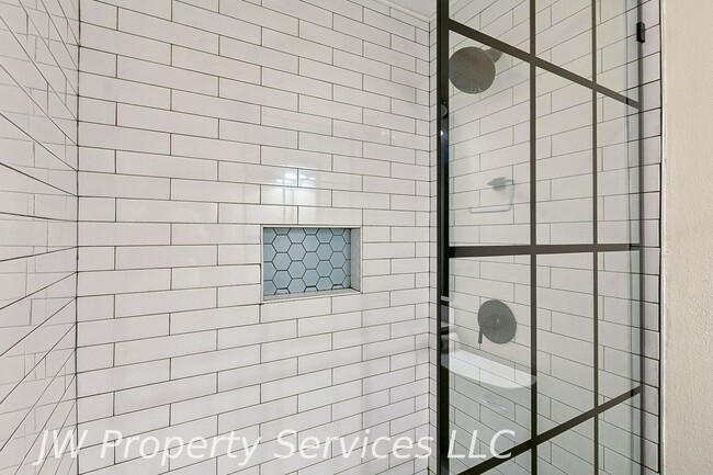 5225 Magazine St in New Orleans, LA - Building Photo - Building Photo