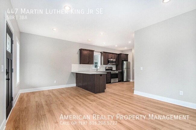 447 M.L.K. Jr St SE in Grand Rapids, MI - Building Photo - Building Photo