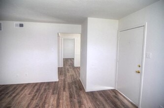 1826 Randolph Dr in Garland, TX - Building Photo - Building Photo