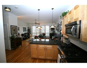 80 Webster Ave-Unit -3D in Somerville, MA - Building Photo - Building Photo