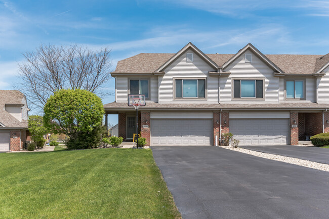 property at 8320 Chestnut Ct