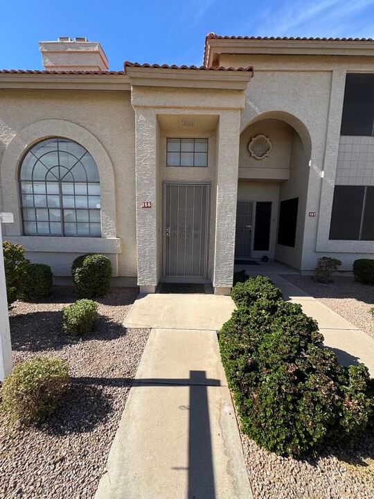 3921 W Ivanhoe St in Chandler, AZ - Foto de edificio