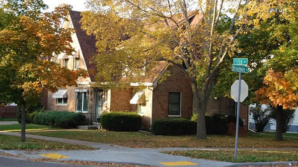 418 5th Ave, Unit 2 in Eau Claire, WI - Building Photo