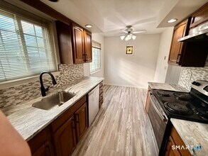9 Tara Dr in Brookfield, CT - Building Photo - Building Photo