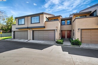 38776 Crane Terrace in Fremont, CA - Building Photo - Building Photo