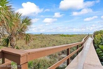 2020 N Atlantic Ave in Cocoa Beach, FL - Building Photo - Building Photo
