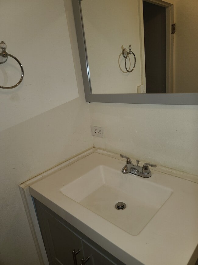 property at 85-731 Piliuka Pl