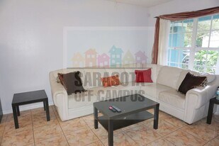 1380 43rd St in Sarasota, FL - Building Photo