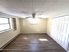 647 Laurel St in Dickson City, PA - Building Photo - Building Photo