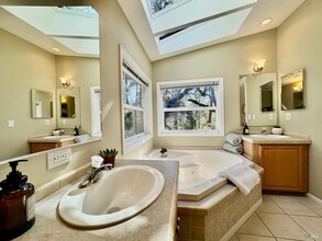 750 Bell Canyon Rd in Angwin, CA - Building Photo - Building Photo