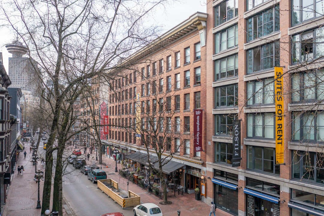 55 Water St in Vancouver, BC - Building Photo