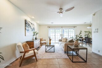 457 W Mulberry Dr in Phoenix, AZ - Foto de edificio - Building Photo