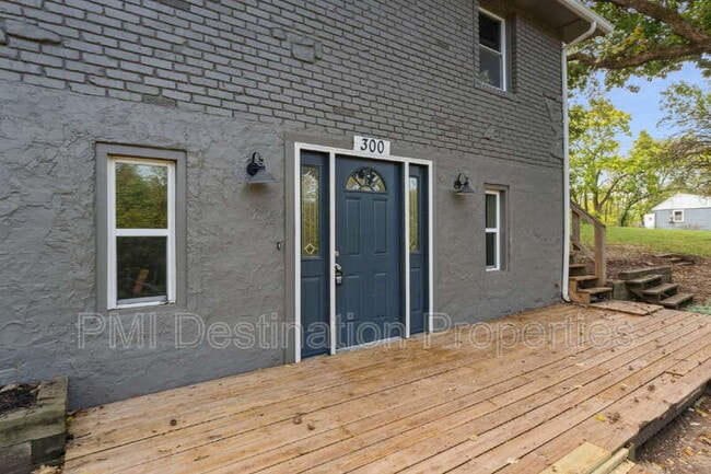300 Ridge St