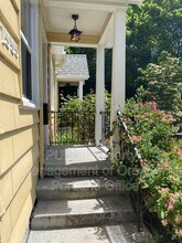 1555 N Killingsworth St in Portland, OR - Building Photo - Building Photo
