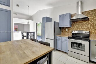 9862 SW 145th Pl in Miami, FL - Building Photo - Building Photo