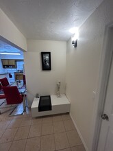 1611 Crystal Lake Dr, Unit 1611B in Lakeland, FL - Building Photo - Building Photo