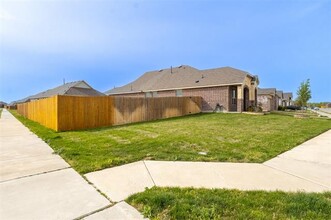 14801 Holster Trl in Haslet, TX - Building Photo - Building Photo