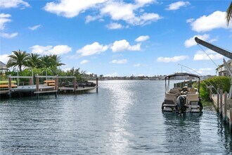 1360 Chesapeake Ave in Naples, FL - Building Photo - Building Photo