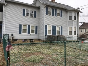 278 E Main St in Chicopee, MA - Building Photo - Building Photo