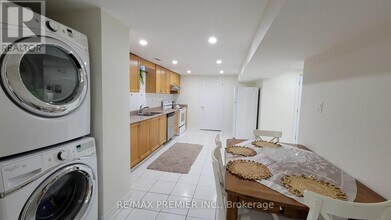 25 Granite St in Vaughan, ON - Building Photo - Building Photo