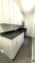 WEST 55 STREET in New York, NY - Building Photo - Building Photo