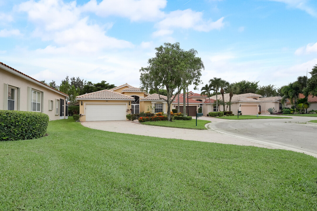 7064 Lombardy St in Boynton Beach, FL - Building Photo