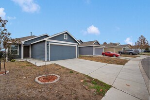 10018 Braun Crst in San Antonio, TX - Building Photo