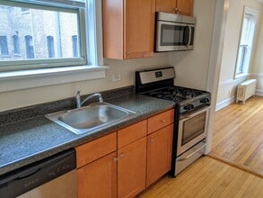 914 Crain St in Evanston, IL - Building Photo - Building Photo