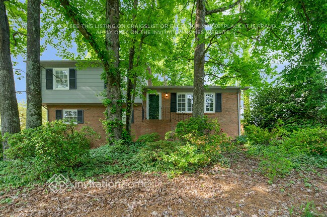 929 Eaglewood Ave in Charlotte, NC - Building Photo - Building Photo