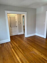 137 Wrentham St, Unit 2 in Boston, MA - Building Photo - Building Photo