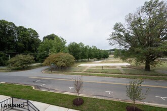 404 W 26th St, Unit 6206 in Charlotte, NC - Foto de edificio - Building Photo