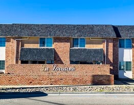 333 Eubank Ct in El Paso, TX - Building Photo