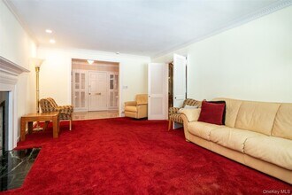 18 Lomond Pl in New Rochelle, NY - Building Photo - Building Photo