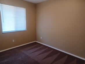3309 Cassidy Rd, Unit B in Jefferson City, MO - Foto de edificio - Building Photo