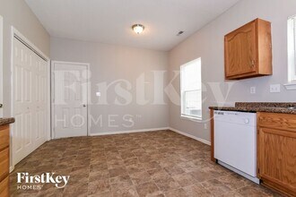 7138 Parklake Pl in Indianapolis, IN - Building Photo - Building Photo