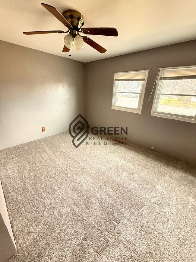 property at 1071 E Broadway St