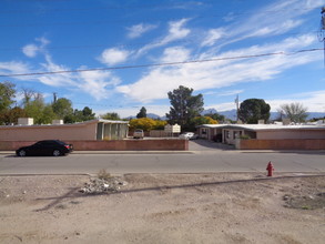 Mesilla Court Apartments in Las Cruces, NM - Building Photo - Other