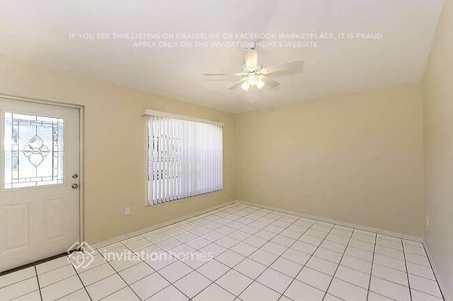 18472 Holly Rd in Ft. Myers, FL - Building Photo - Building Photo